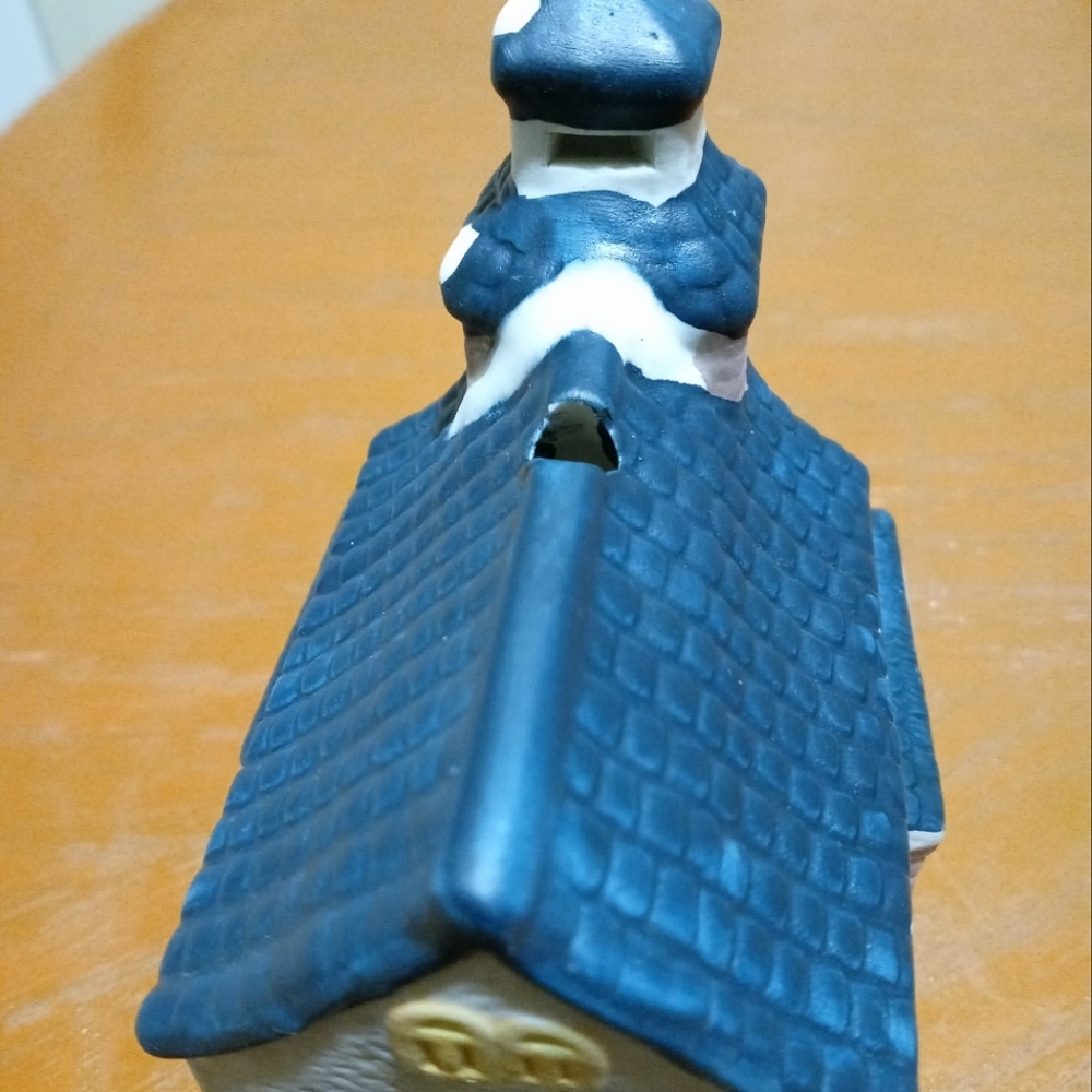 Village School Candle Holder - Picture 5 of 10